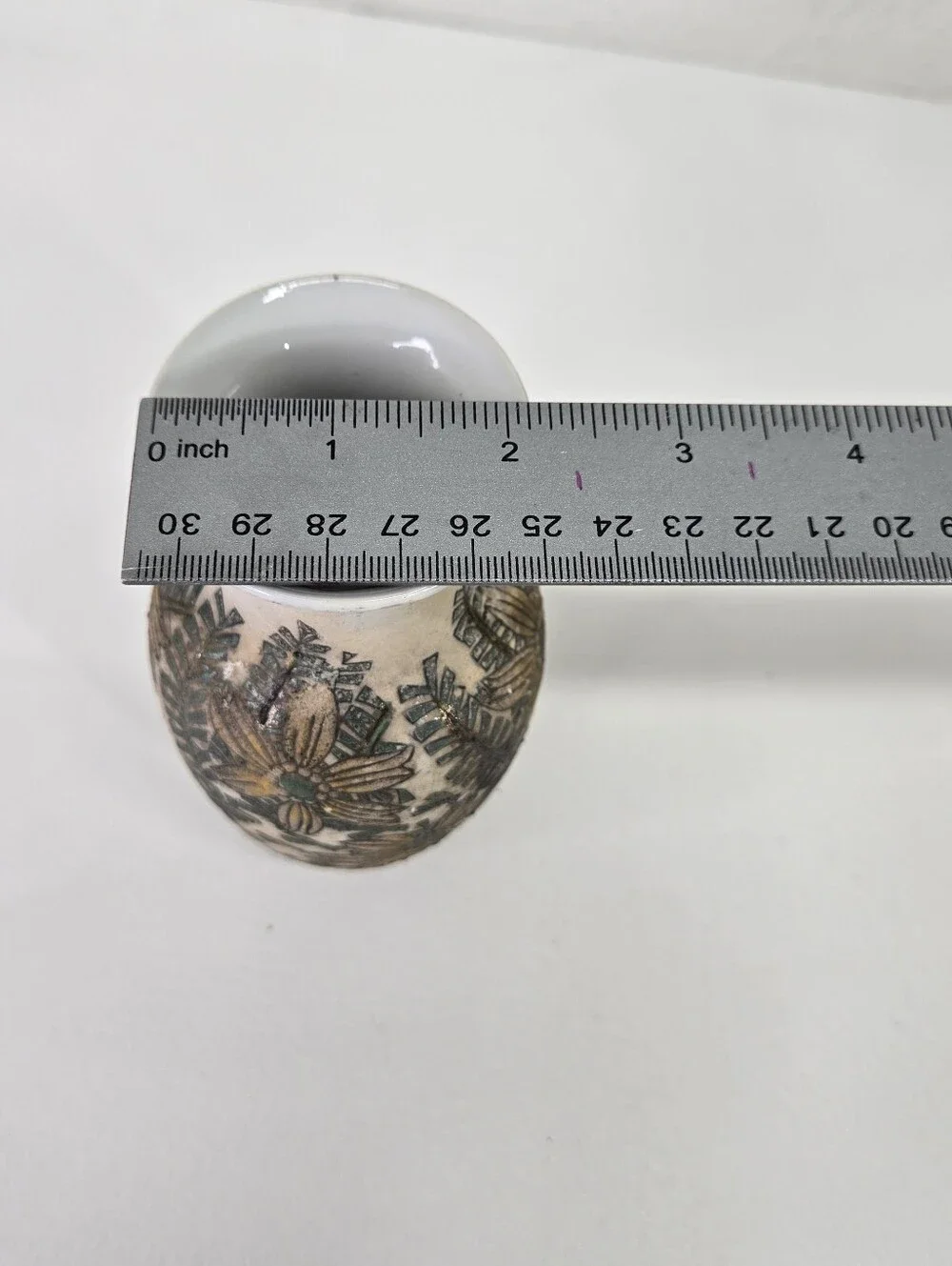 VTG Ceramic Vase Carved Botanical Floral Fern Sgraffito Decor Made In China